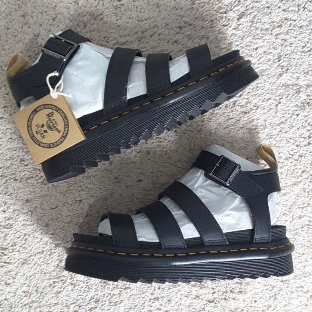 DR. MARTENS Blair Sandal Size US 8 NEW!
